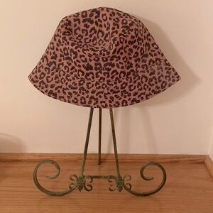 Steve Madden Bucket Hat Leopard Print